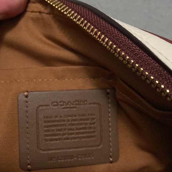 Coach crossbody camera bag - Picture 7 of 9